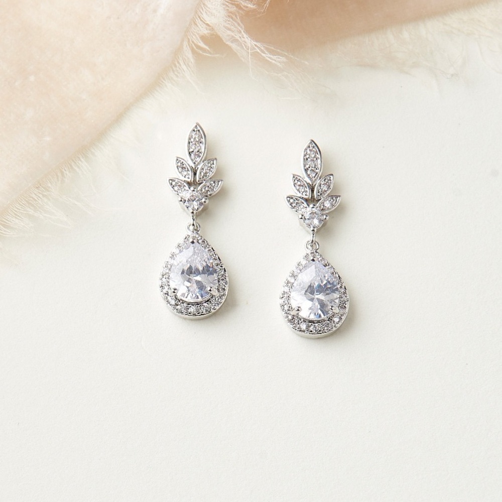 Bridal earrings
